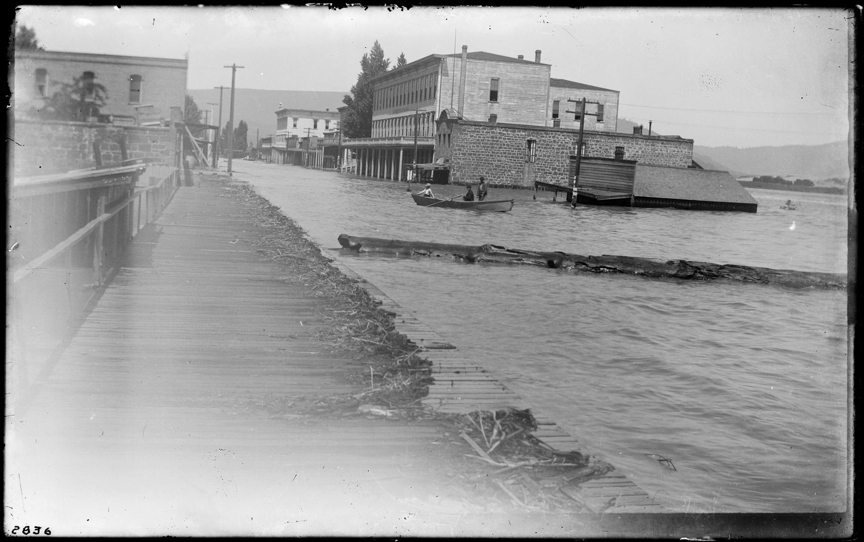 1894-The-Dalles-First-Street-Flood